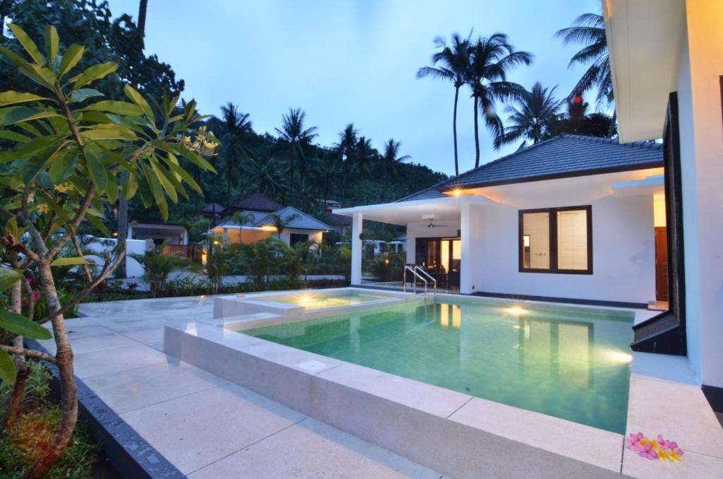 Dream Estate Resort Senggigi Bilik gambar