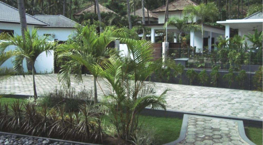 Dream Estate Resort Senggigi Bilik gambar